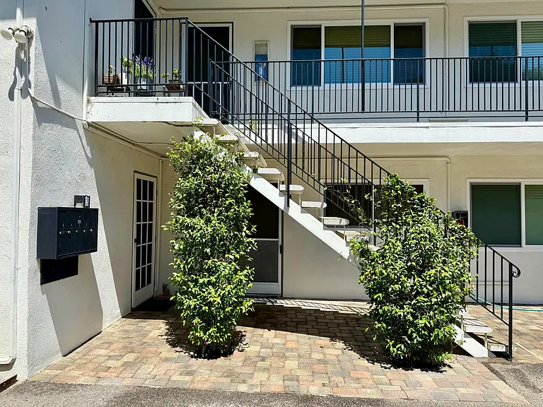 1808 Castillo St #D — Photo 1