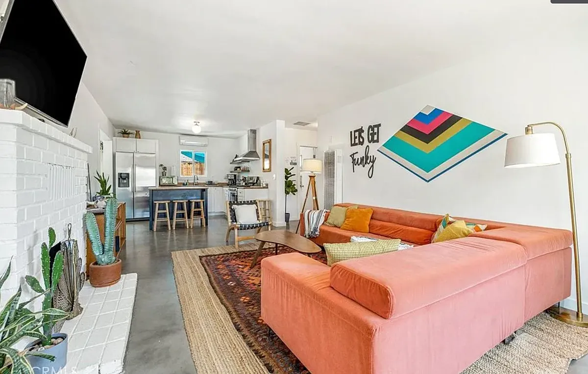 Building Photo - 61826 Terrace Dr