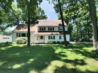 80 Watnong Dr, Morris Plains, NJ 07950