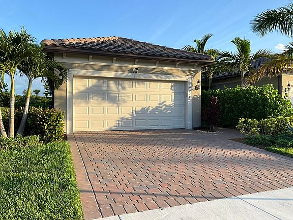 2nd image of 4039 Basket Oak Circle