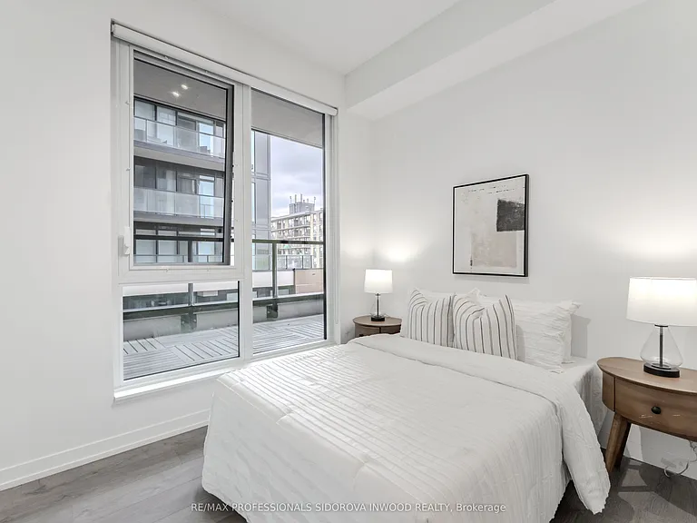 270 Dufferin St #515 — Photo 23