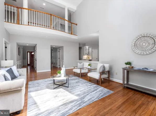 111 Fox Trail Ter, Gaithersburg, MD 20878
