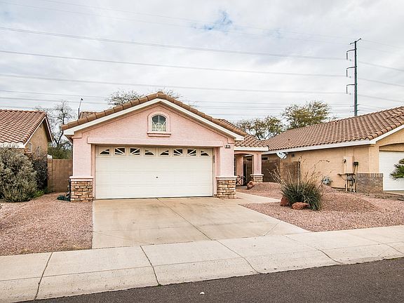 2nd image of 3226 E Menadota Dr