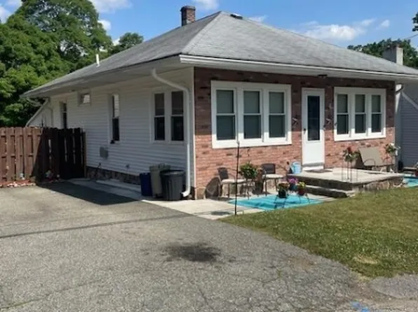 4 Center St, Butler Boro, NJ 07405