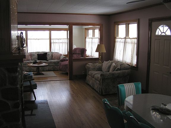2nd image of 495 Huron Hills Dr