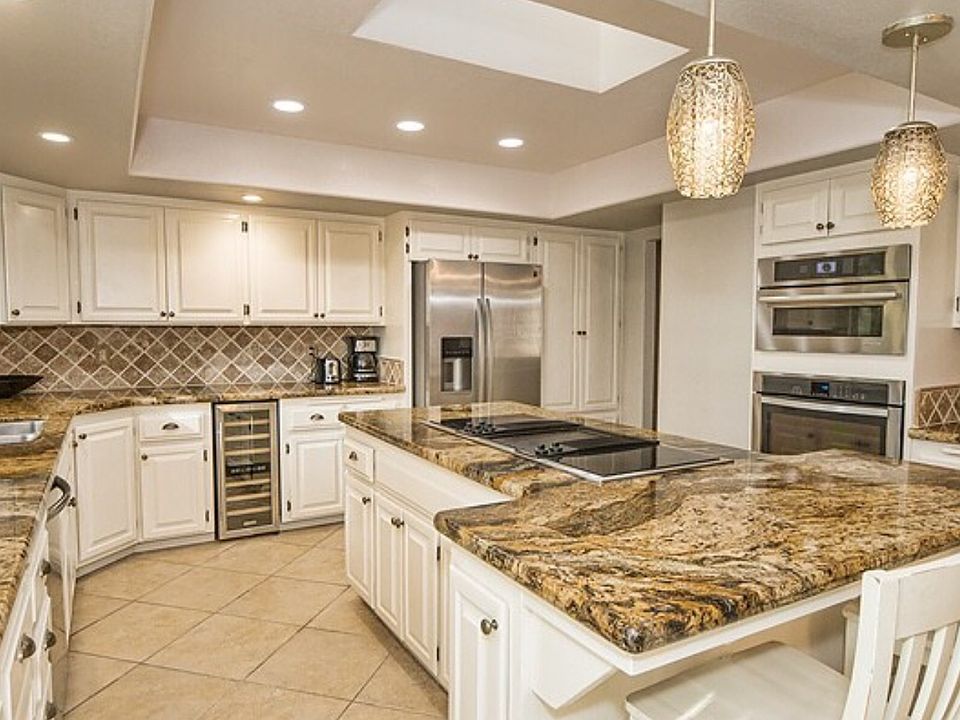 2nd image of 3300 Maverick Ct