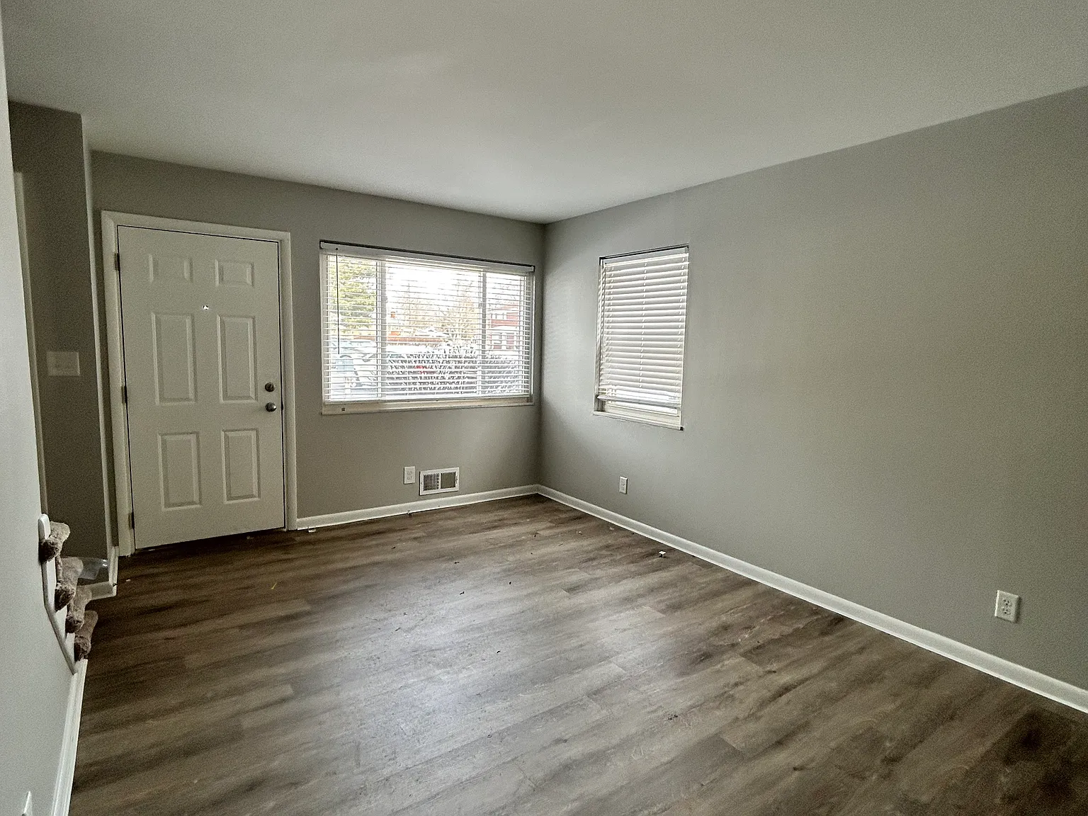 Ambleside Dr, Columbus — Photo 2