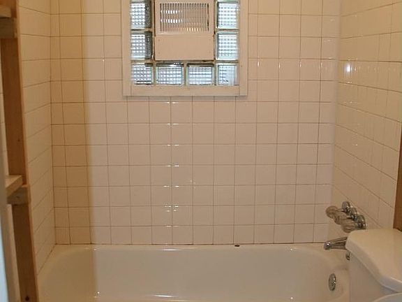 3rd image of 11066 Gertrude Ave