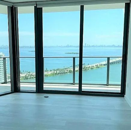 3rd image of 501 NE 31st St Unit 3001