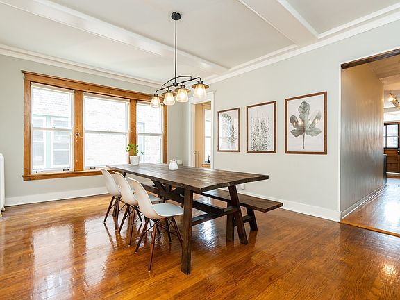 5th image of 5460 S Hyde Park Blvd Unit 2S