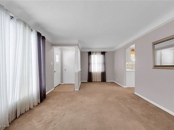 3rd image of 15517 Bowfin Blvd