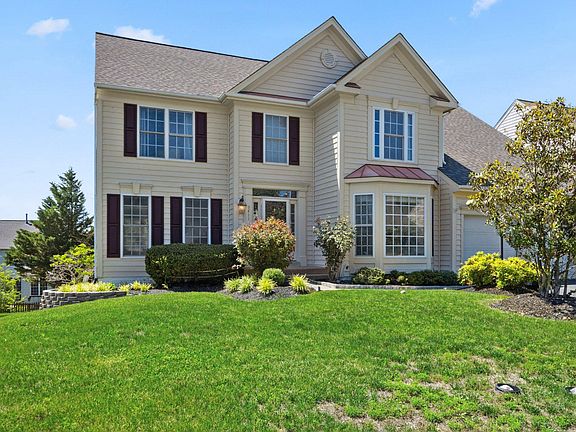 2nd image of 9411 Worthington Dr
