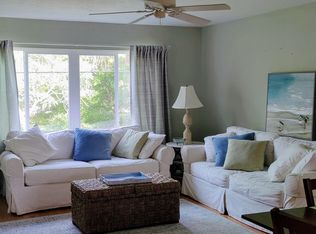 409 Manatee Ct APT 203, Venice, FL 34285