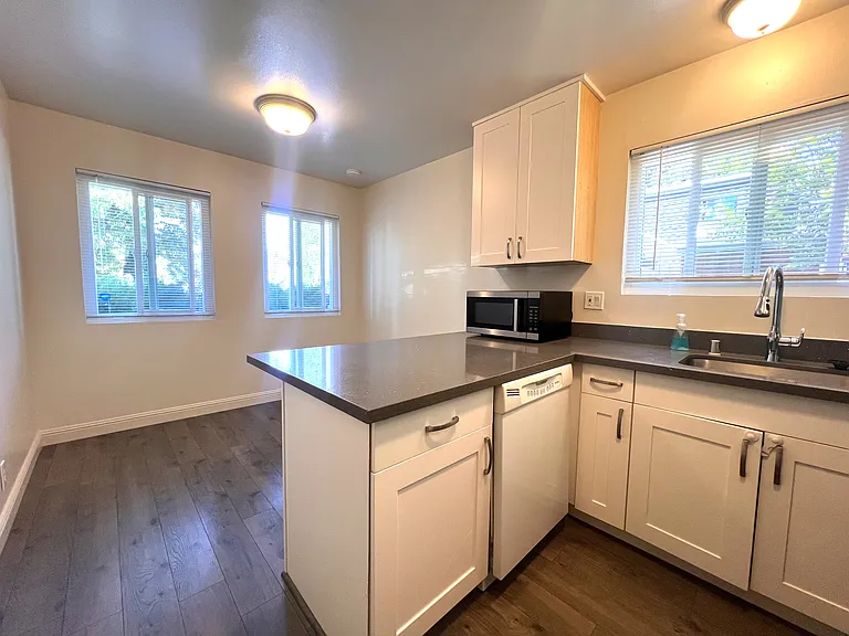 2708 Jones Rd #1 — Photo 7