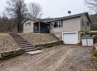 13743 Newton Town Rd, Titusville, PA 16354