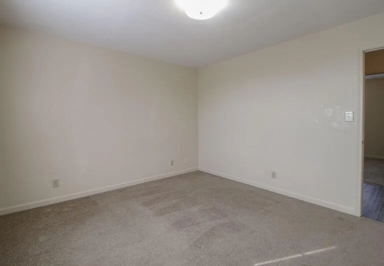 284-2 Northridge Dr — Photo 19