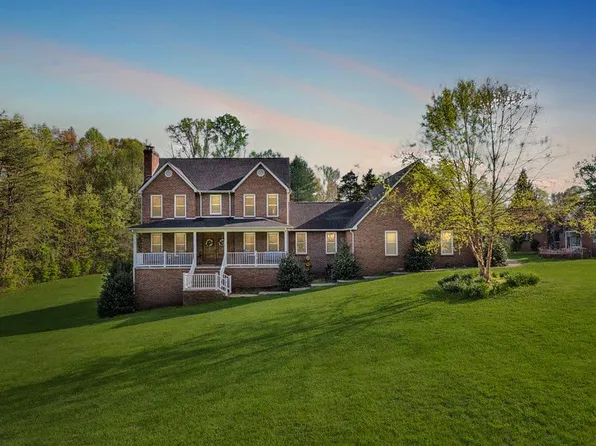 243 Stratford Dr, Cookeville, TN 38506