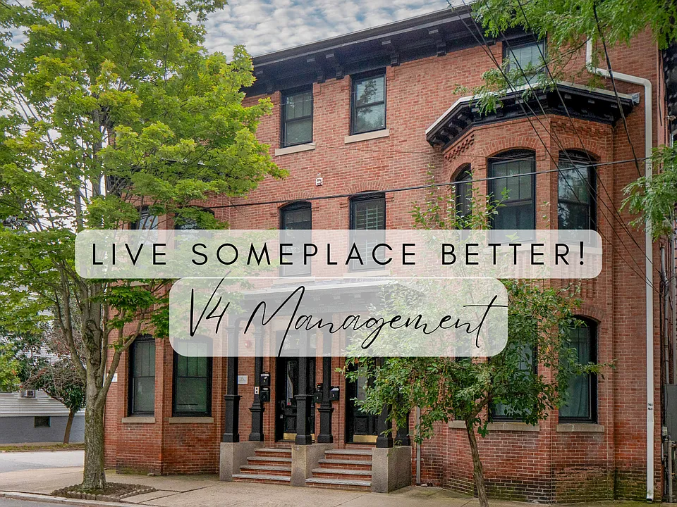 75 Governor St #1