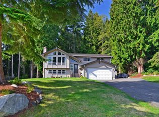 8135 NE View Ridge Ln, Poulsbo, WA 98370