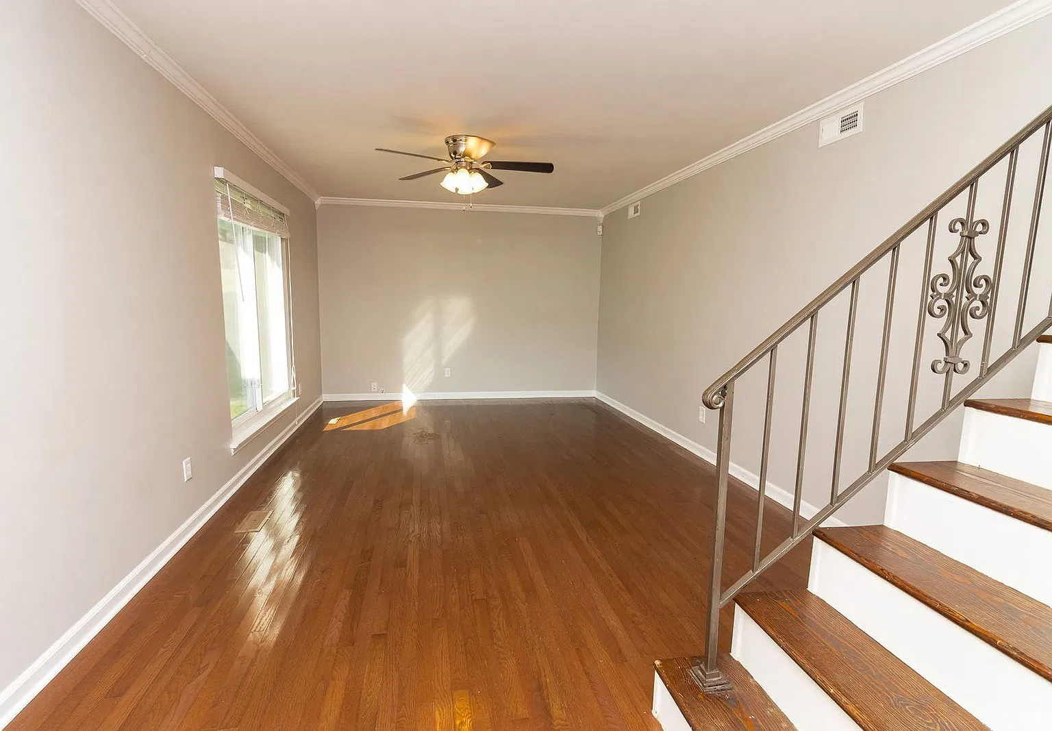 3 bed, 3.0 bath, 1620 sqft, $1,950 — Photo 3