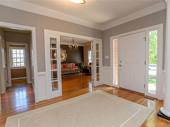 5th image of 5712 Stoneacre Ct