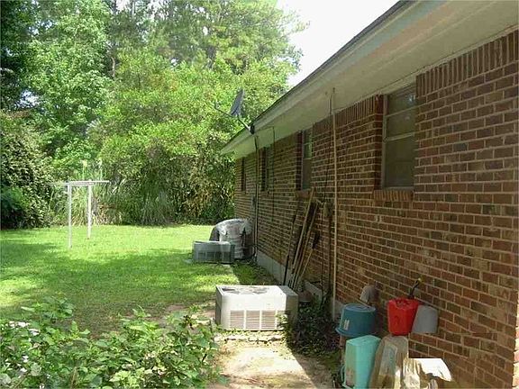 2nd image of 603 Johnson Rd