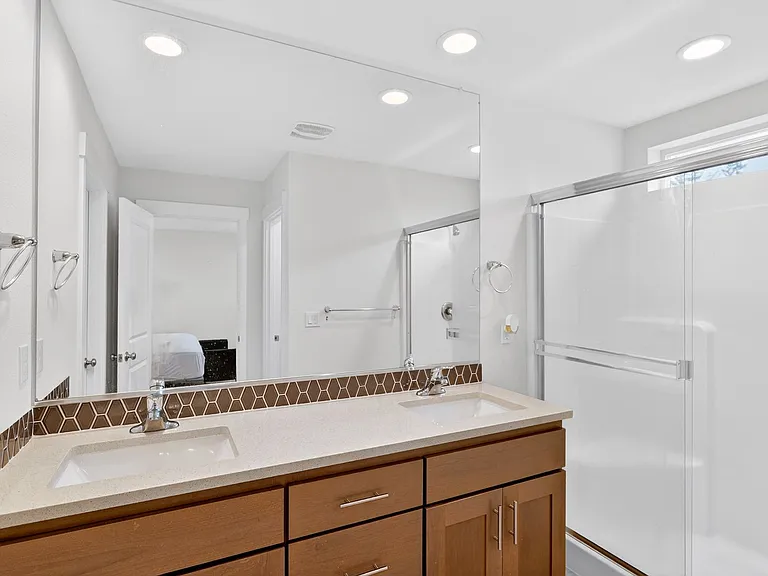 11848 SE Pleasant Valley Pkwy — Photo 17