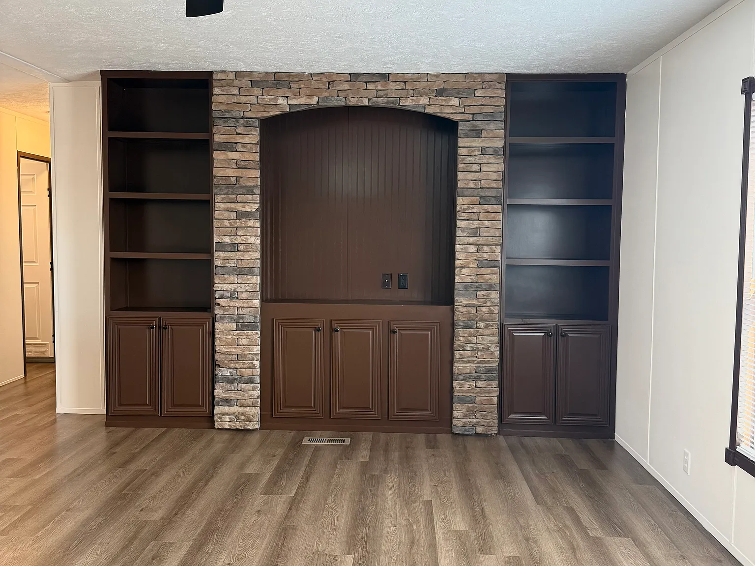 3 bed, 1512 sqft, $1,650 — Photo 3