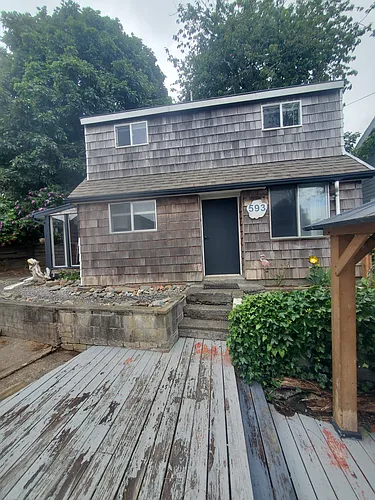 593 Rivington Ave Photo 1