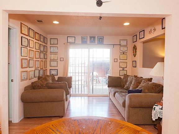 5th image of 549 Scottsville Ct