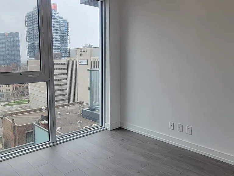 75 James St S #1202 — Photo 19