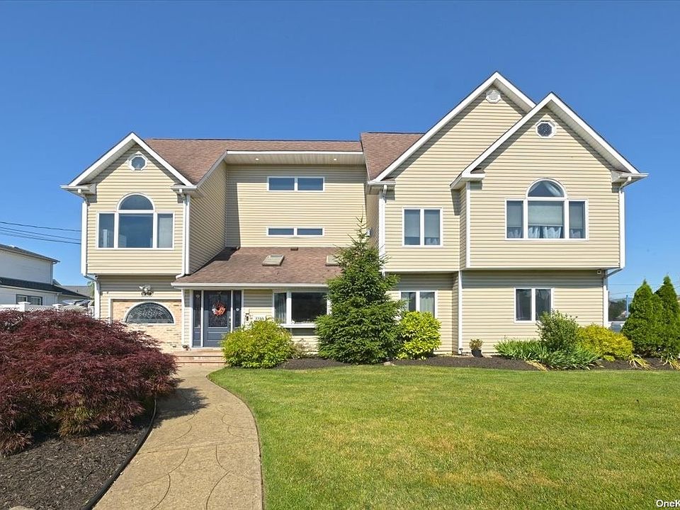 2390 Riverside Drive, Wantagh, NY 11793 Zillow