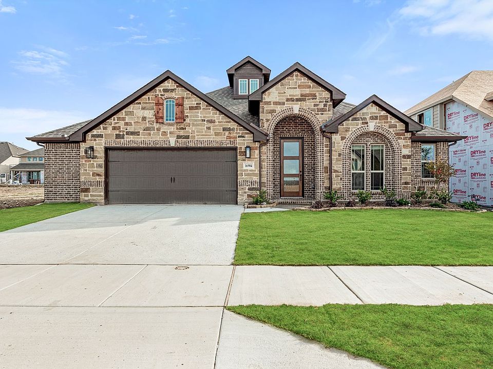1st image of 16904 Mirador Dr