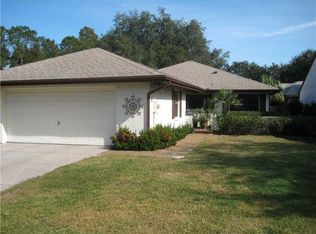 654 Augusta Rd, Winter Haven, FL 33884