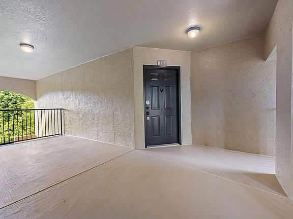 3rd image of 1701 The Greens Way APT 1132