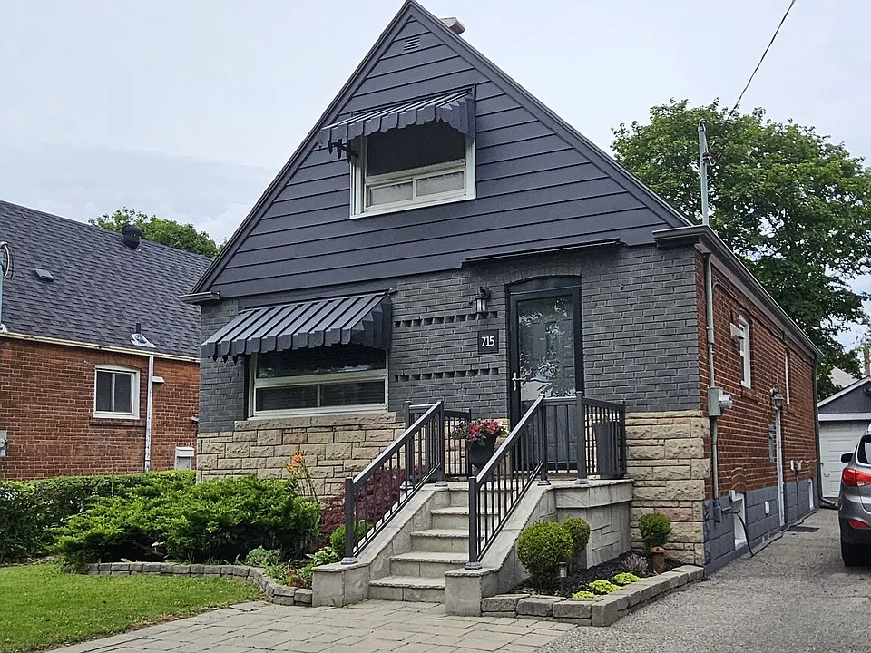 715 Pharmacy Ave