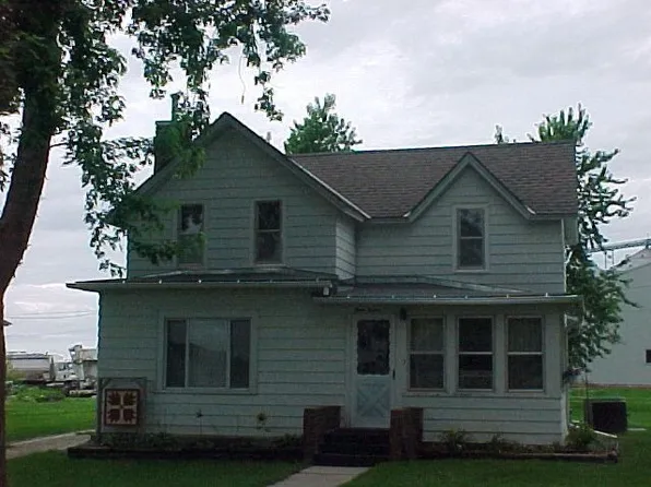 312 W Front St, Clare, IA 50524