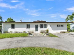 5520 SW 91st Ave, Miami, FL 33165