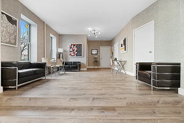 Rented by REAL New York | media 30