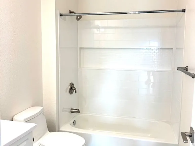 Babus Villa Apartments — Photo 18