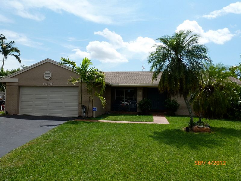 1st image of 14540 Greenbriar Pl