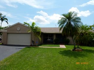 14540 Greenbriar Pl, Davie, FL 33325