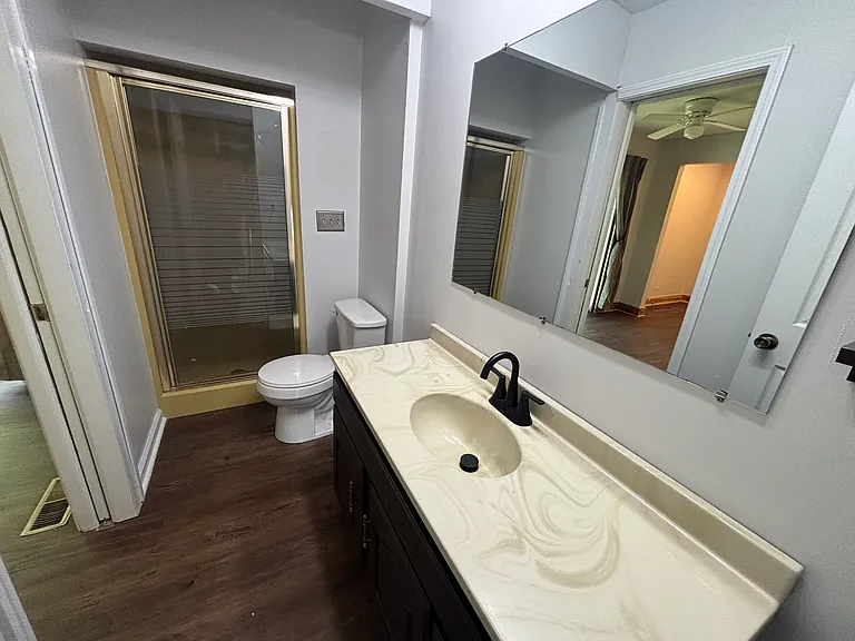 512 Woodland Ct — Photo 13