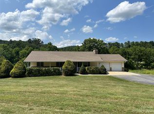 911 Newfound Rd, Leicester, NC 28748