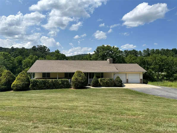 911 Newfound Rd, Leicester, NC 28748