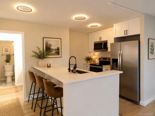 2880 S Locust Street #303S, Denver, CO 80222