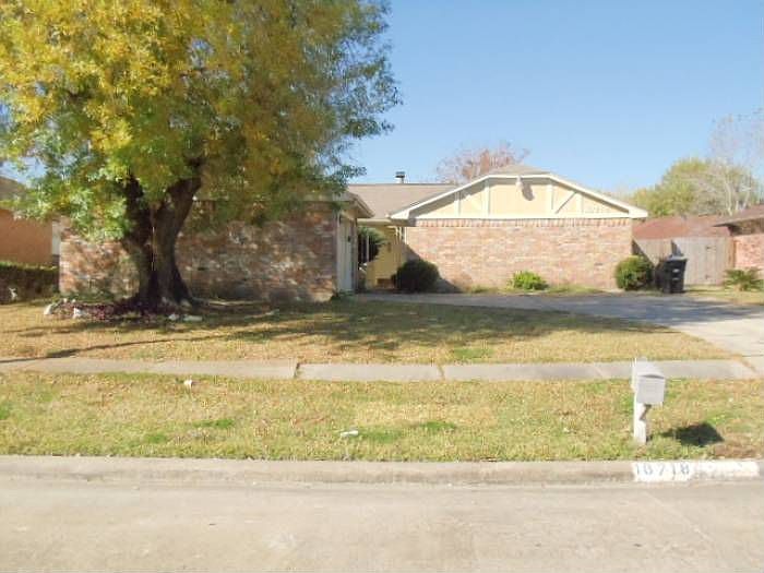 1st image of 16718 Quail Run Dr