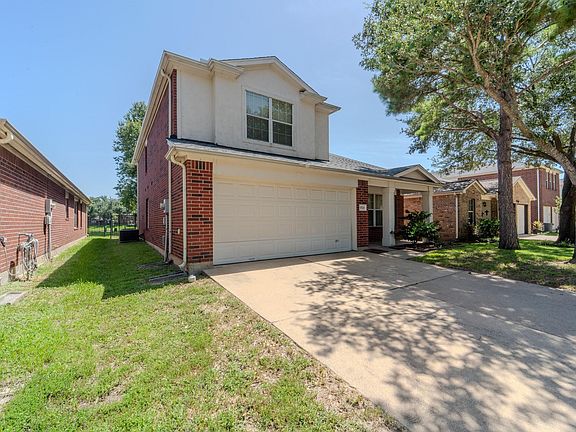 4th image of 17531 Hoover Gardens Dr