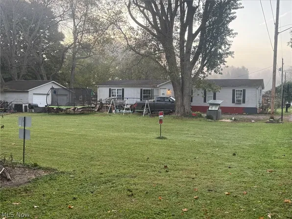 215 1st St, Port Washington, OH 43837