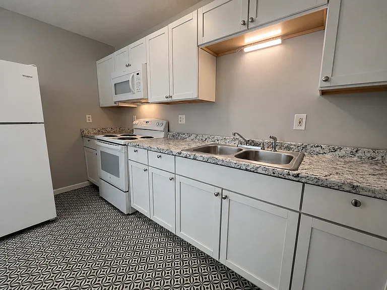 222 Burch Rd — Photo 9
